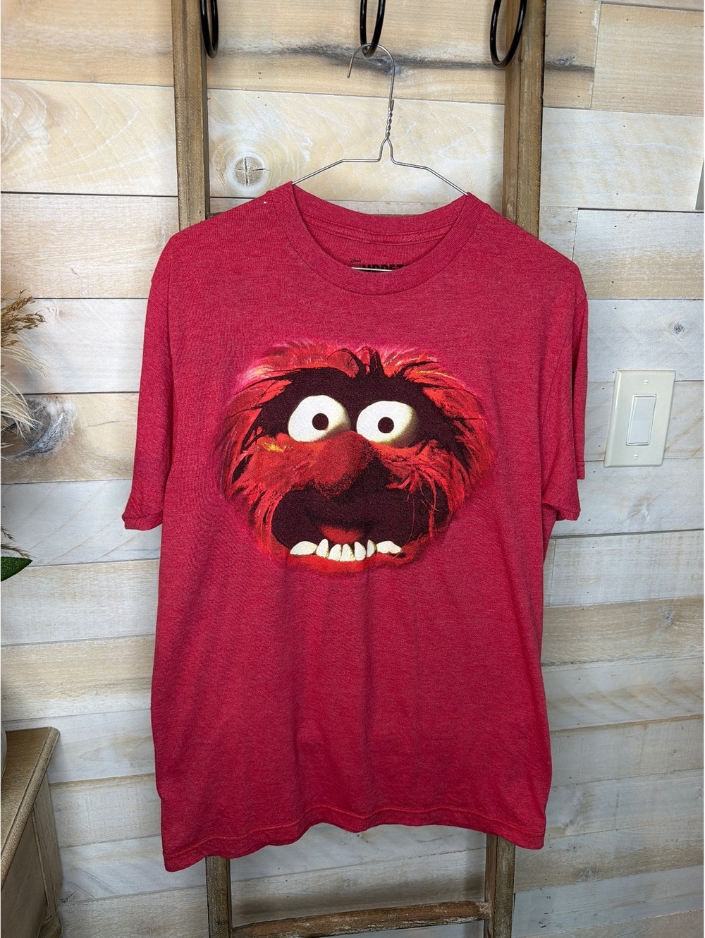 The Muppets‎ Red Animal Face Graphic T-Shirt Medium